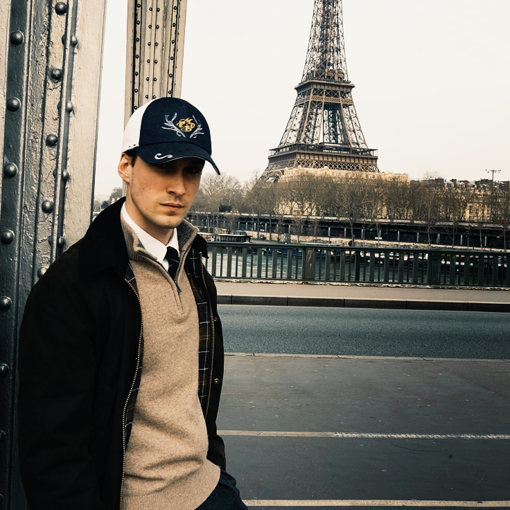 Casquette de luxe Mark De Belleroy - Luxury cap - French cap - baseball luxury cap - Baseball Cap -Mark De Belleroy - Casquette baseball - casquette de luxe - casquette jean - casquette premium - casquette haut de gamme - casquette fabriquée en France - Casquette made in France - Casquette prestige - casquette de collection - casquette fashion - casquette brodée - casquette maison française - casquette maison de luxe - casquette homme - casquette femme - casquette no gender