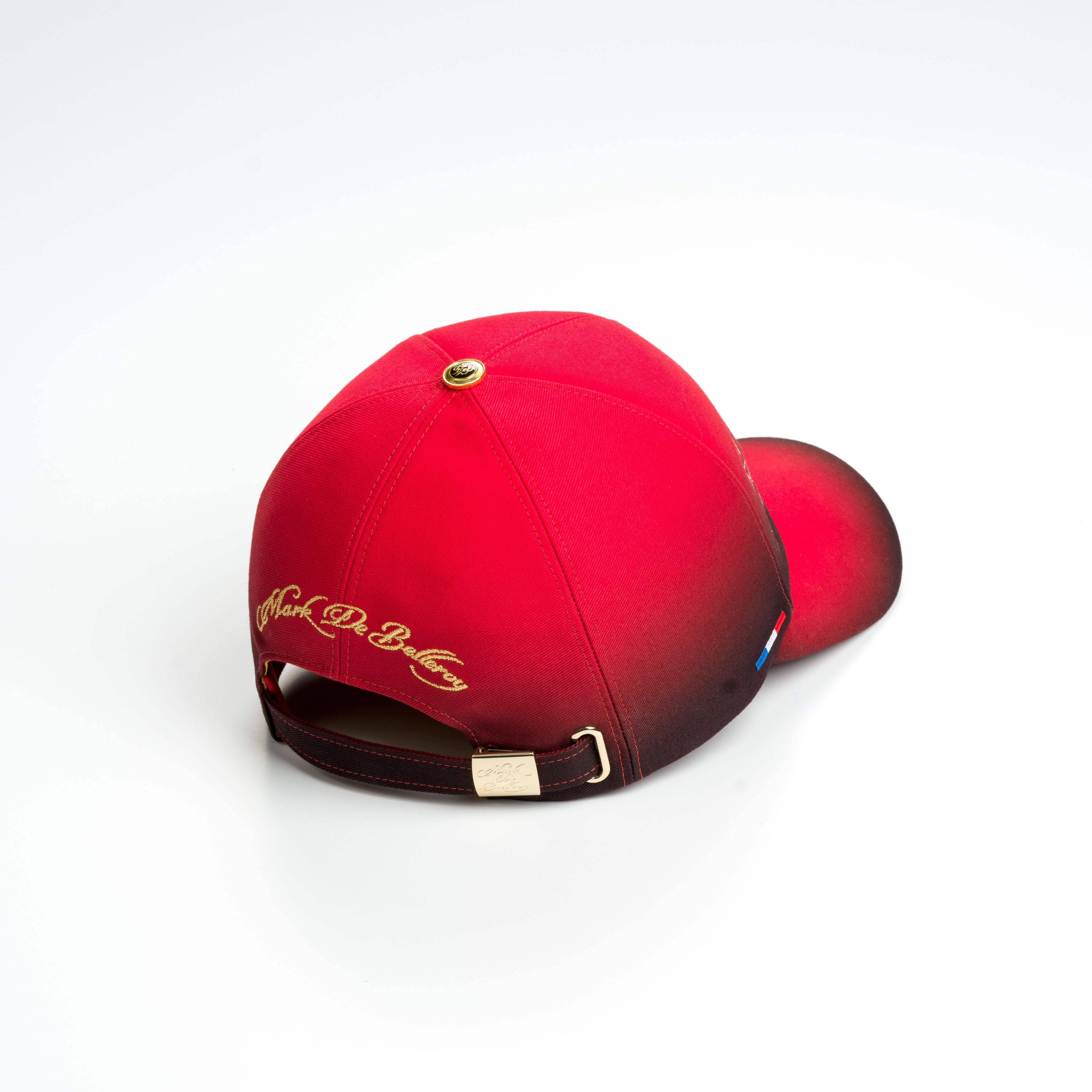 Casquette de luxe Mark De Belleroy - Luxury cap - French cap - baseball luxury cap - Baseball Cap -Mark De Belleroy - Casquette baseball - casquette de luxe - casquette rouge et noire - casquette premium - casquette haut de gamme - casquette fabriquée en France - Casquette made in France - Casquette prestige - casquette de collection - casquette fashion - casquette brodée - casquette maison française - casquette maison de luxe - casquette homme - casquette femme - casquette no gender