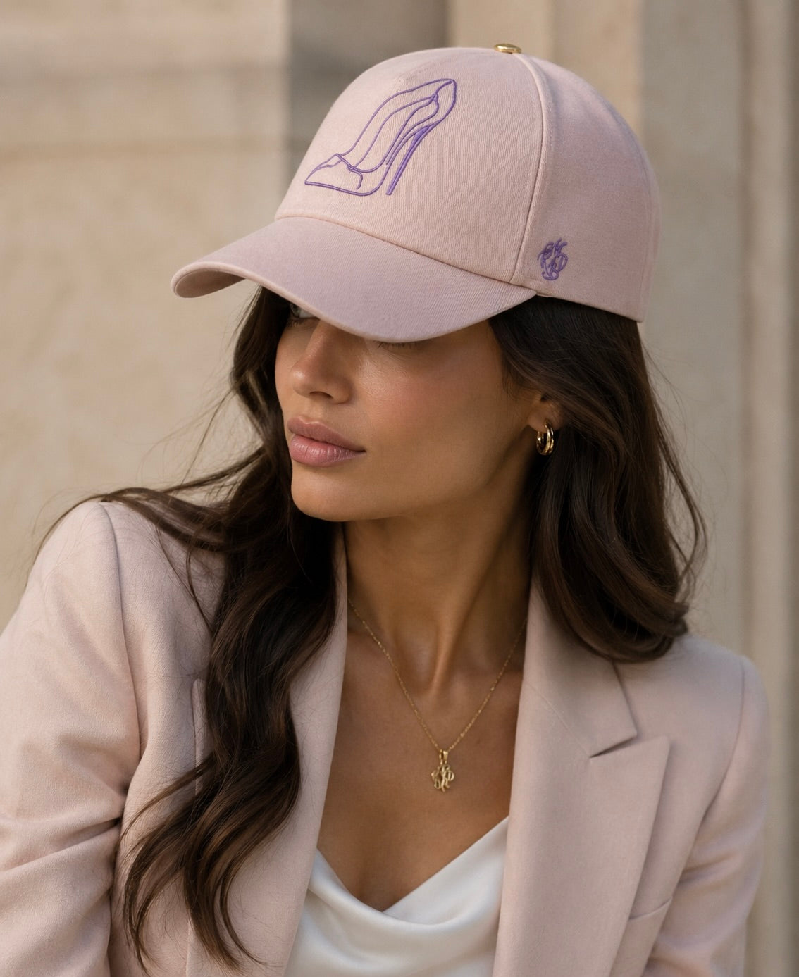 Luxury women’s powder pink cap Mark De Belleroy L’Escarpin Poudré