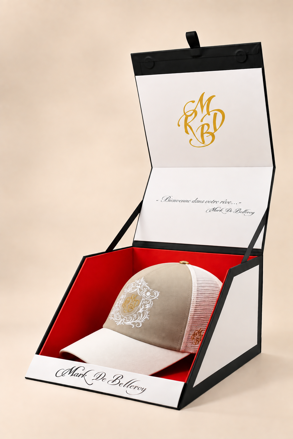 casquette trucker de luxe beige Mark De Belleroy écrin signature made in France