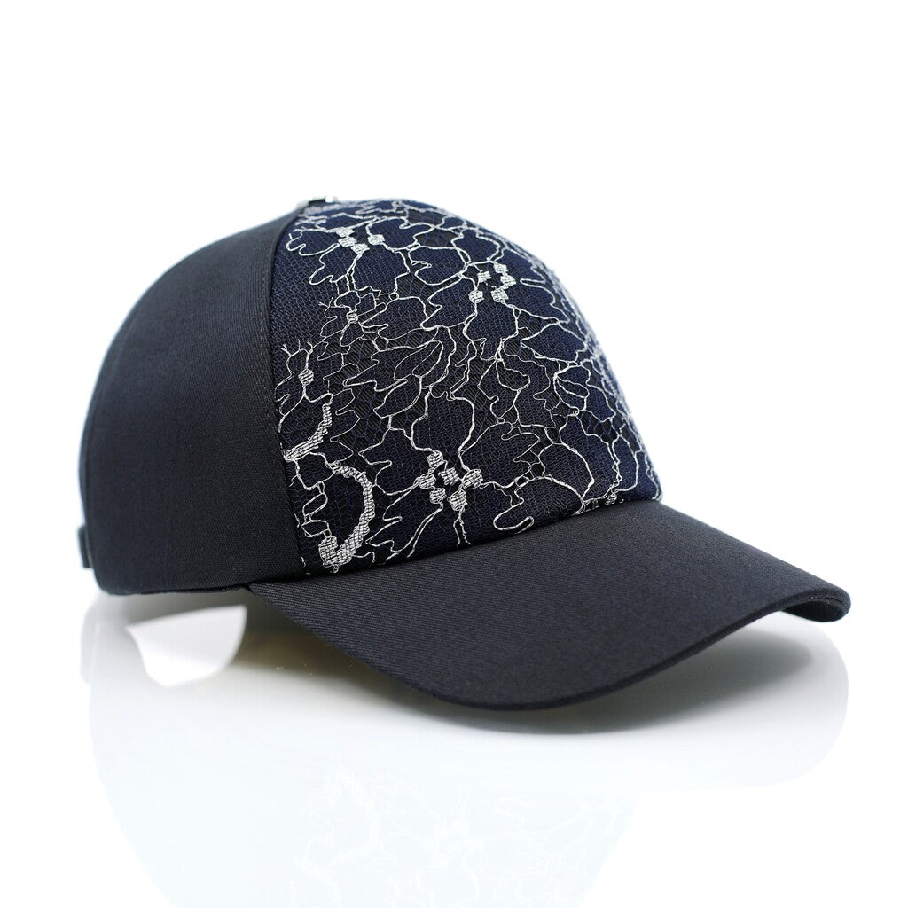 Casquette de luxe Mark De Belleroy - Luxury cap - French cap - baseball luxury cap - Baseball Cap -Mark De Belleroy - Casquette baseball - casquette de luxe - casquette noire - casquette premium - casquette haut de gamme - casquette fabriquée en France - Casquette made in France - Casquette prestige - casquette de collection - casquette fashion - casquette brodée - casquette maison française - casquette maison de luxe - casquette homme - casquette femme - casquette no gender - casquette dentelle