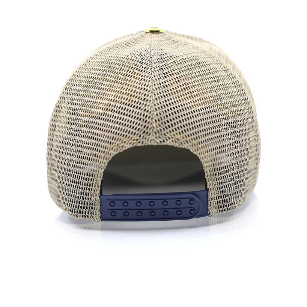 Casquette de luxe Mark De Belleroy - Luxury cap - French cap - Trucker luxury cap - trucker Cap -Mark De Belleroy - Casquette trucker - casquette de luxe - casquette bleu marine - casquette premium - casquette haut de gamme - casquette fabriquée en France - Casquette made in France - Casquette prestige - casquette de collection - casquette fashion - casquette brodée - casquette maison française - casquette maison de luxe - casquette homme - casquette femme - casquette no gender - casquette Lys doré