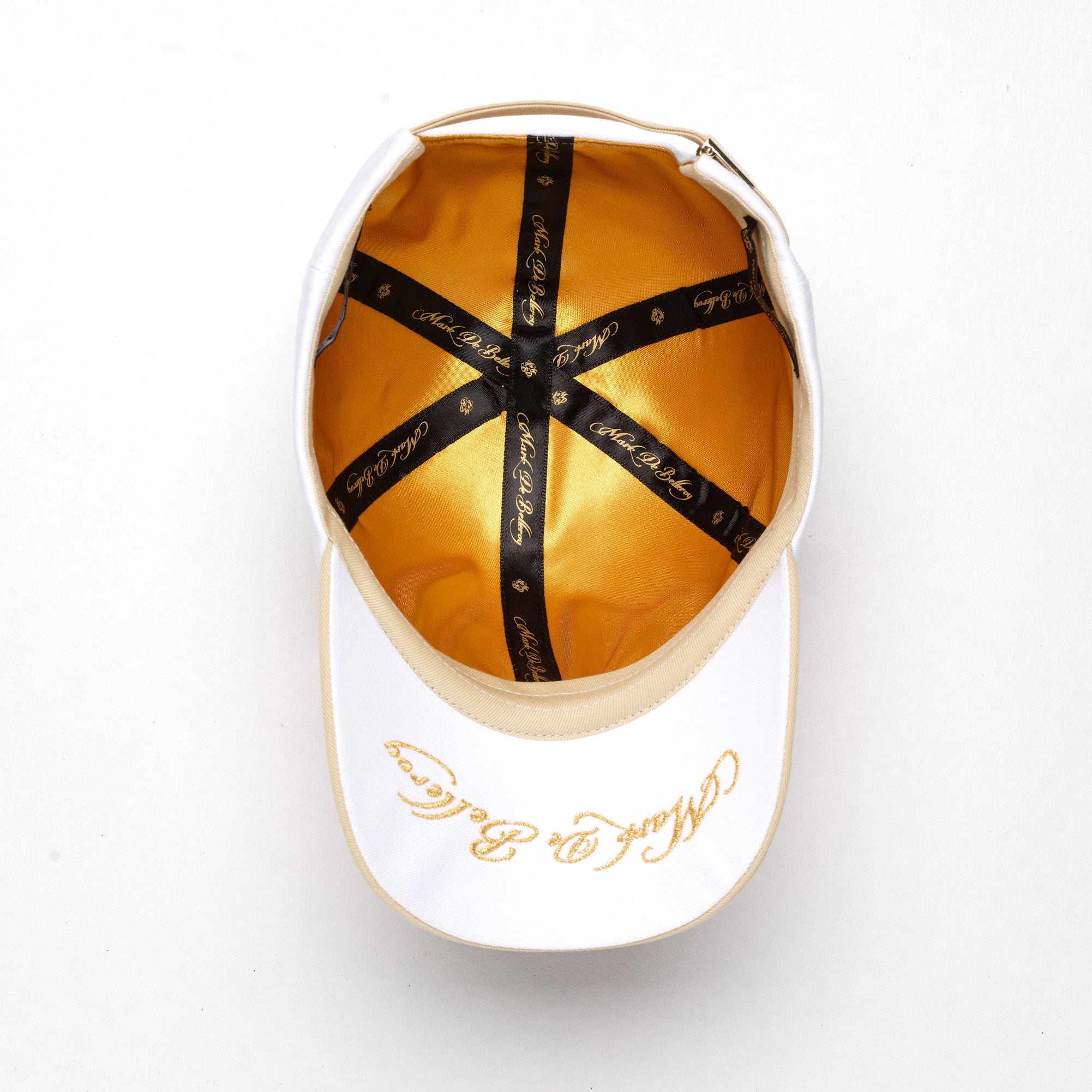 intérieur satin doré casquette baseball prestige beige et blanche Mark De Belleroy