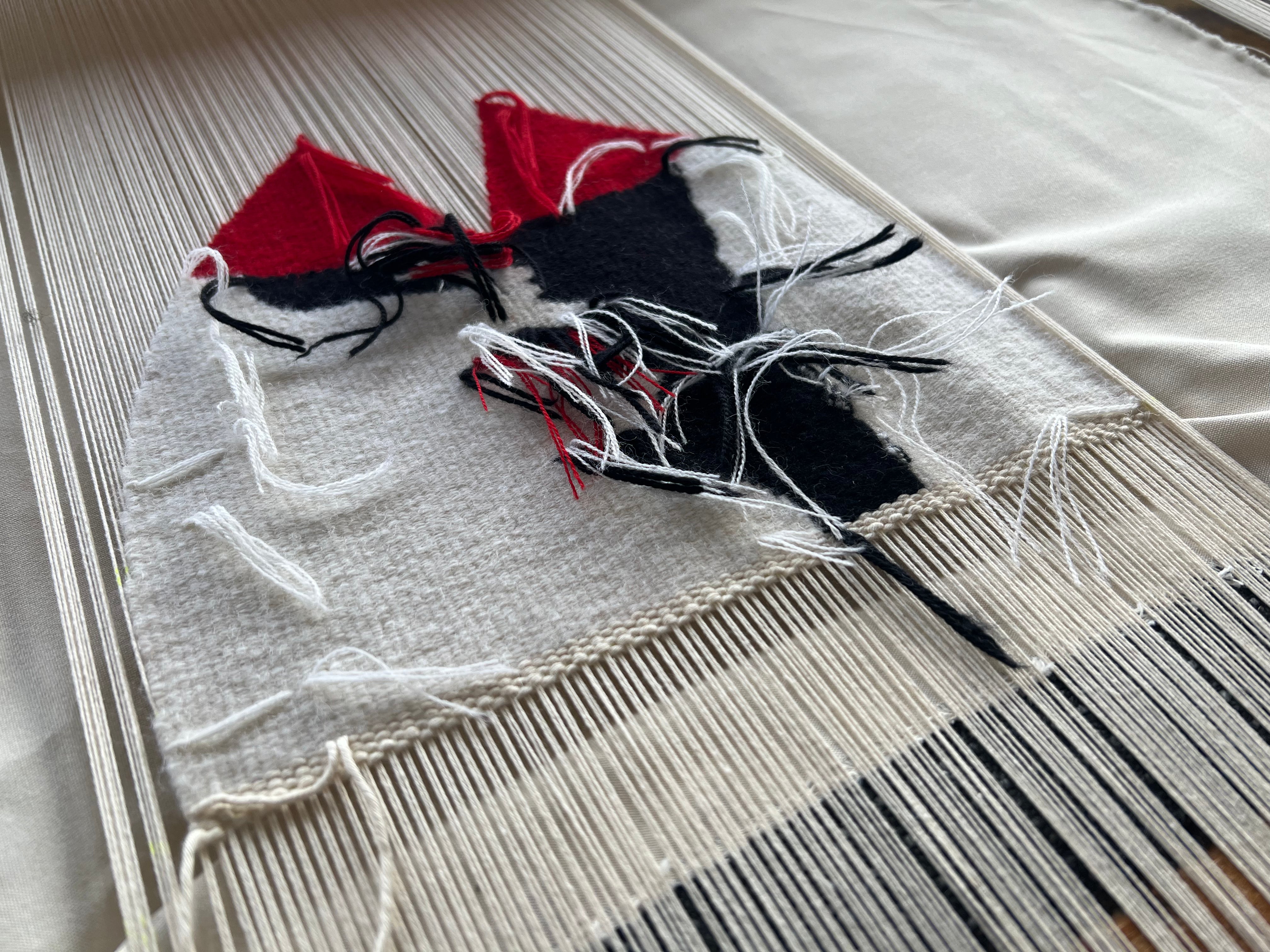 Casquette Mark De Belleroy et Atelier Robert Four Aubusson, casquette made in france tissé à la maison, casquette série très limitée, casquette 8 exemplaires, casquette made in France, casquette baseball, casquette Aubusson, casquette tapisserie d'aubusson