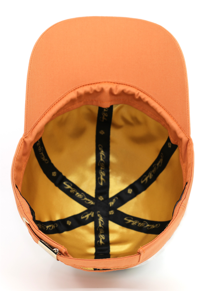 casquette de luxe couleur pêche vue intérieure satin doré made in France