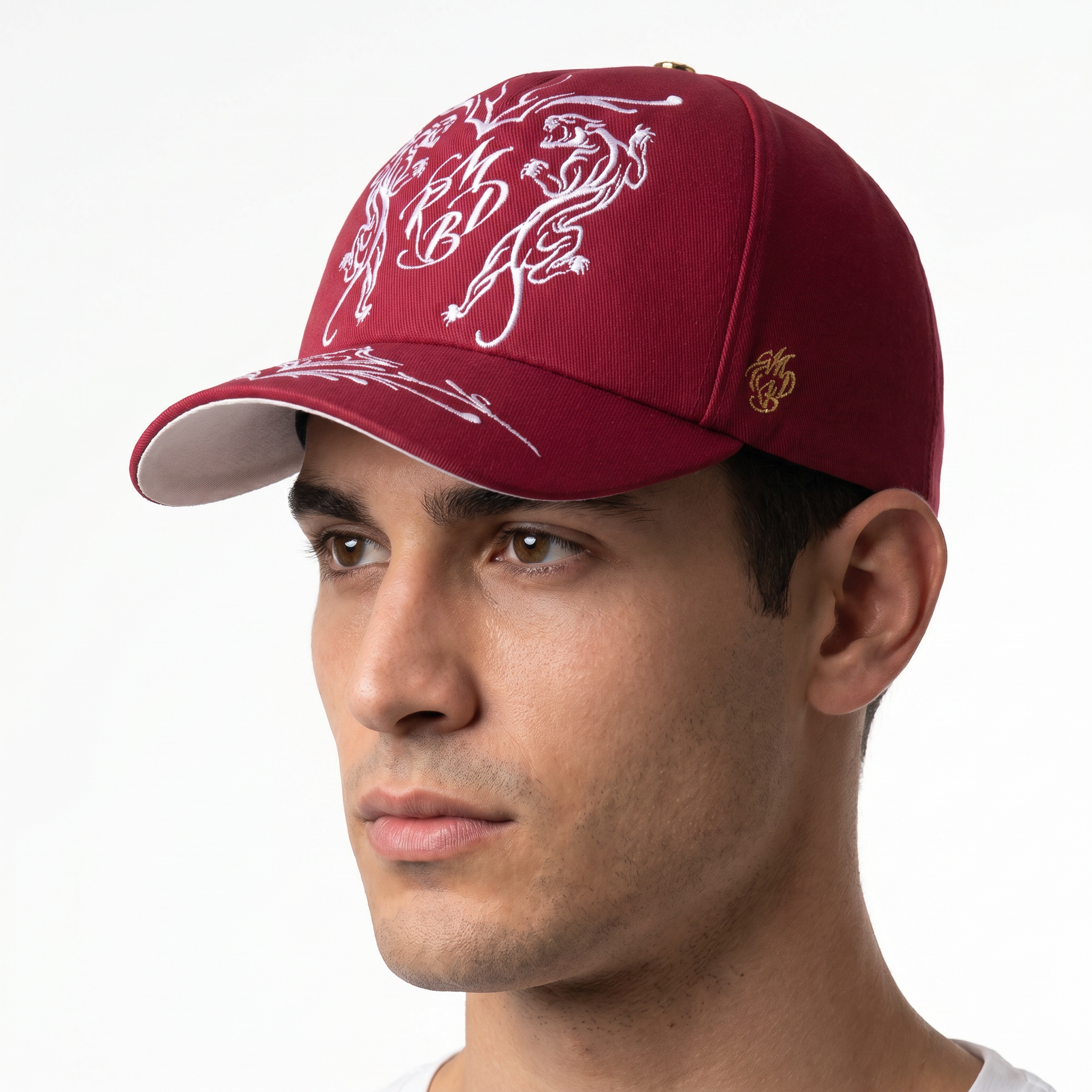 Mark De Belleroy - Casquette baseball - casquette de luxe - casquette bordeaux - casquette - casquette premium - casquette haut de gamme - casquette fabriquée en France - Casquette made in France - Casquette prestige - casquette de collection - casquette fashion - casquette brodée - casquette - casquette maison française - casquette maison de luxe - casquette homme - casquette femme - casquette no gender