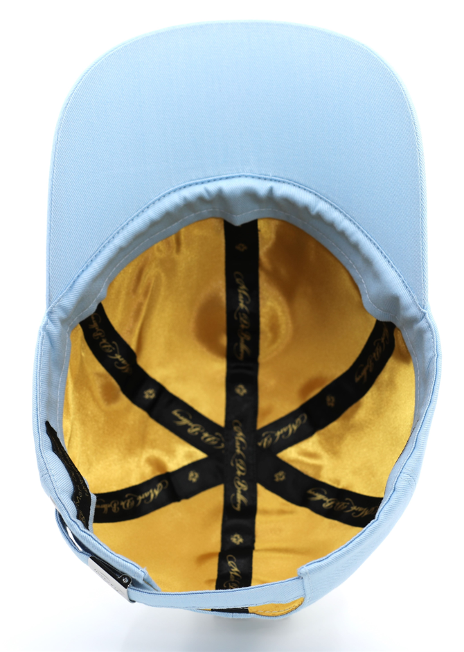 casquette de luxe bleu ciel vue intérieure satin doré made in France
