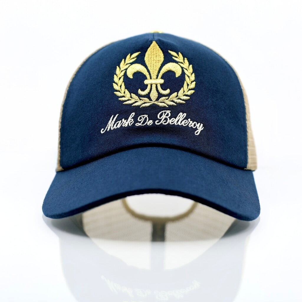 Casquette de luxe Mark De Belleroy - Luxury cap - French cap - Trucker luxury cap - trucker Cap -Mark De Belleroy - Casquette trucker - casquette de luxe - casquette bleu marine - casquette premium - casquette haut de gamme - casquette fabriquée en France - Casquette made in France - Casquette prestige - casquette de collection - casquette fashion - casquette brodée - casquette maison française - casquette maison de luxe - casquette homme - casquette femme - casquette no gender - casquette Lys doré 