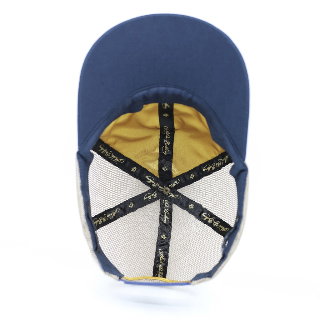 Casquette de luxe Mark De Belleroy - Luxury cap - French cap - Trucker luxury cap - trucker Cap -Mark De Belleroy - Casquette trucker - casquette de luxe - casquette bleu marine - casquette premium - casquette haut de gamme - casquette fabriquée en France - Casquette made in France - Casquette prestige - casquette de collection - casquette fashion - casquette brodée - casquette maison française - casquette maison de luxe - casquette homme - casquette femme - casquette no gender - casquette Lys doré 