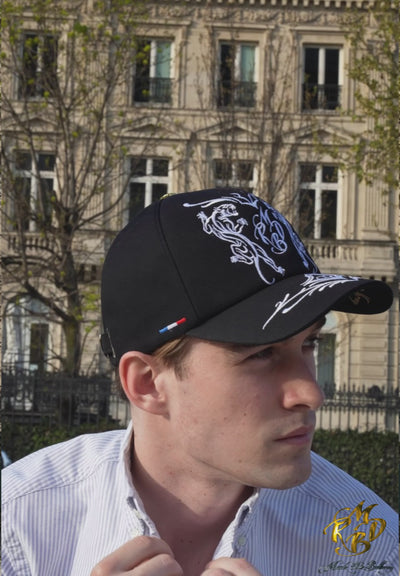 Casquette de luxe Mark De Belleroy - Luxury cap - French cap - baseball luxury cap - Baseball Cap -Mark De Belleroy - Casquette baseball - casquette de luxe - casquette noire - casquette bordeaux - casquette premium - casquette haut de gamme - casquette fabriquée en France - Casquette made in France - Casquette prestige - casquette de collection - casquette fashion - casquette brodée - casquette maison française - casquette maison de luxe - casquette homme - casquette femme - casquette no gender - panthère