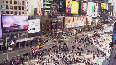 Maison Mark De Belleroy sur les écrans de times square à New York